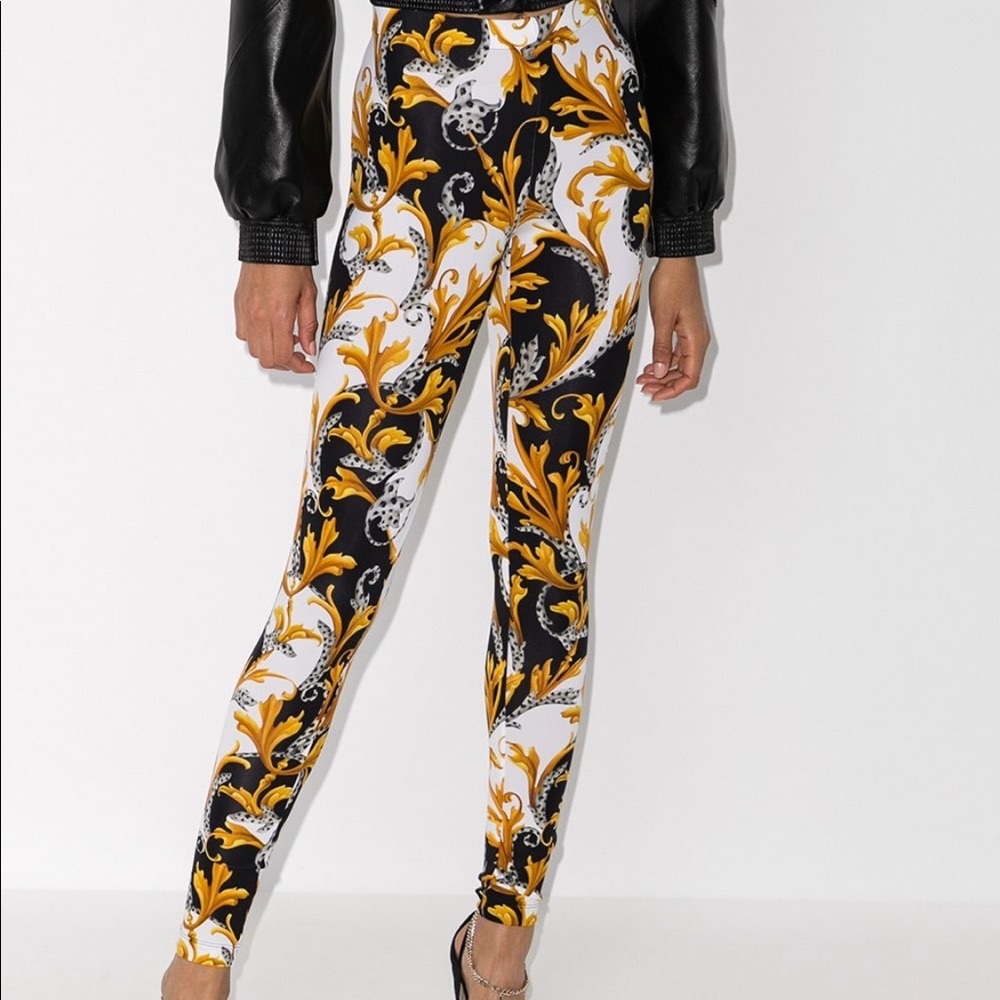Versace black and white barocoo pattern leggings